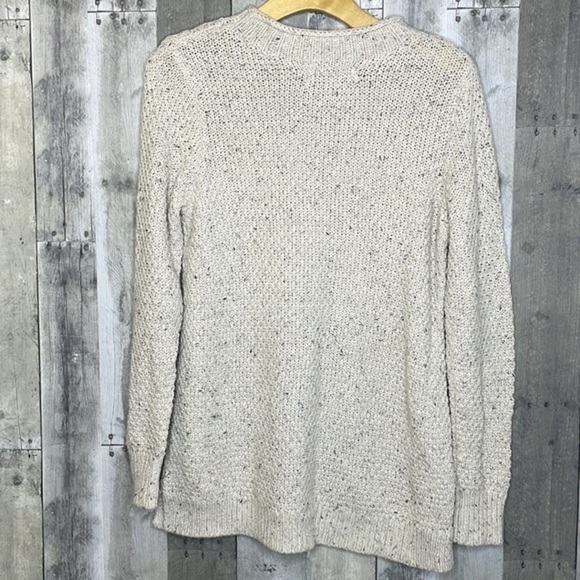 Loft Cream Colored Knit Crew Neck Sweater. Textured. Size Medium‎ Petite. EUC - Picture 5 of 10